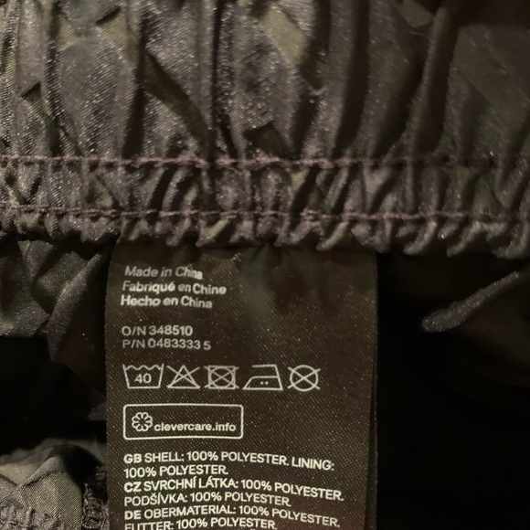 🏃‍♂️H&M Relaxed Fit Men’s Shorts US 33R EUR 48 w/ 2 Side pockets - Picture 3 of 6